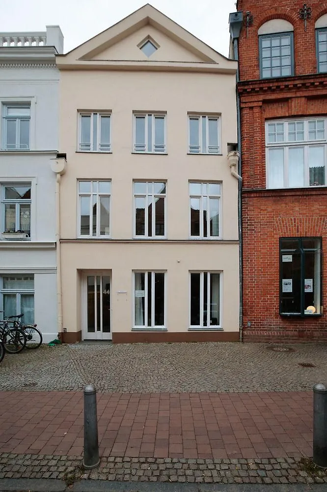 Apartment Ferienwohnungen Am Holstentor Luebeck Germany